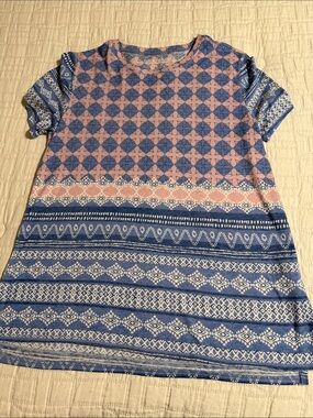 Lucky Brand Blue and Pink Short Sleeve Patterned Tee